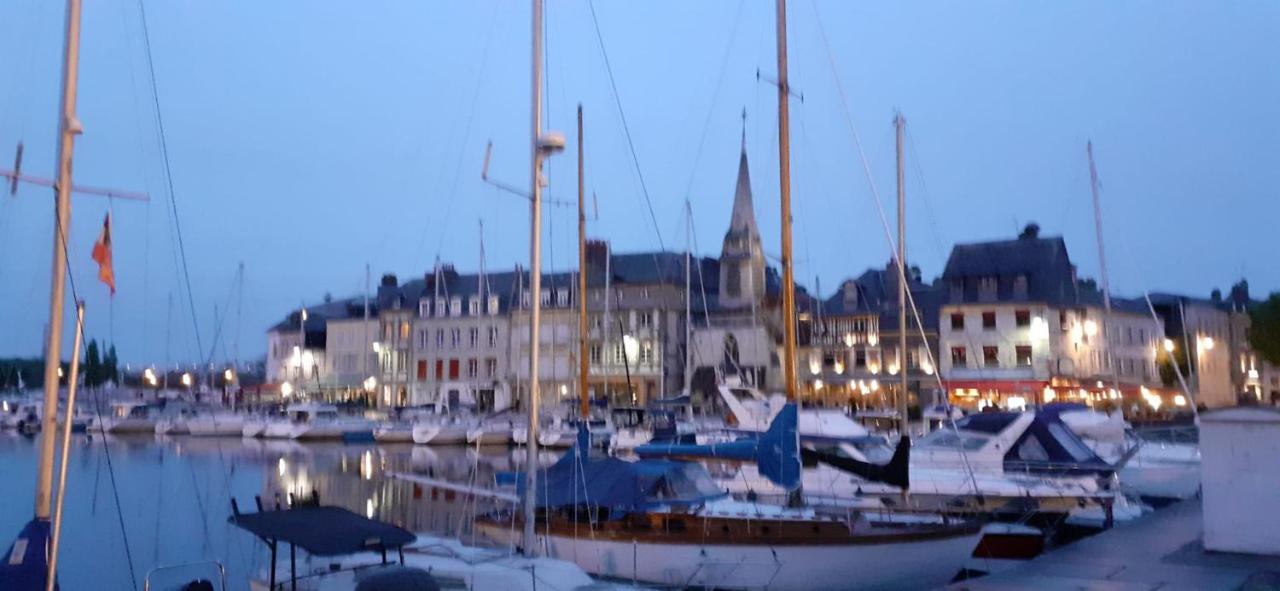 Appartamento Le Puits Honfleur Esterno foto